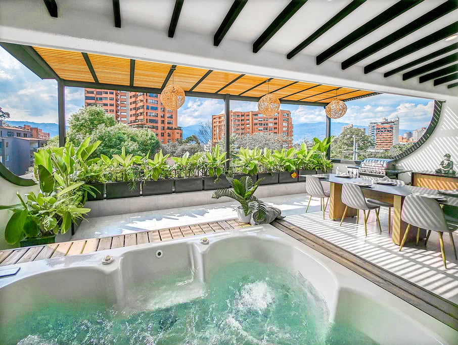Exclusive 4-Bedroom Penthouse in El Poblado, Medellín