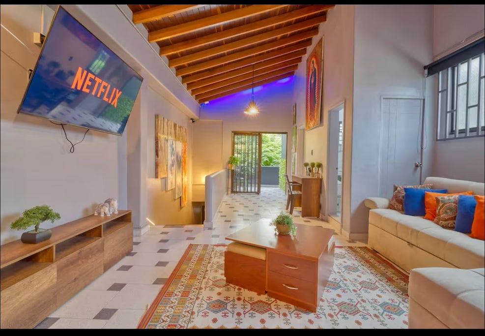 Airbnb-Income Property with Build Rights for Sale in Manila, El Poblado – Medellín