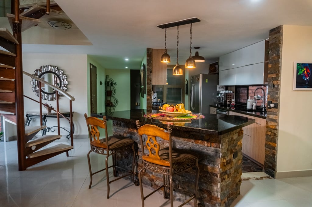 Renovated 4-Bedroom Duplex Penthouse in Laureles, Medellín