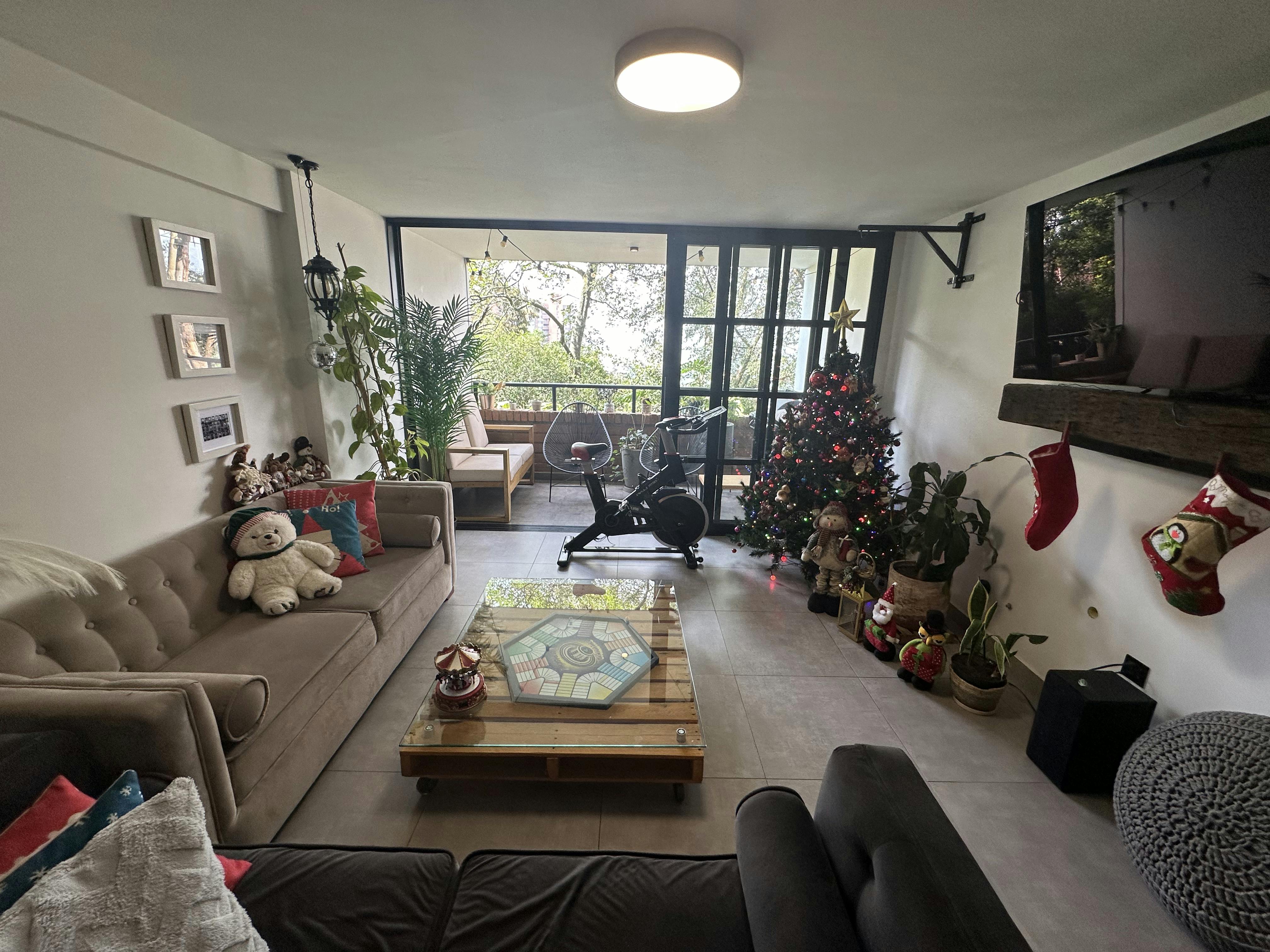 Remodeled 2-Bedroom Apartment in Buenos Aires, Medellín