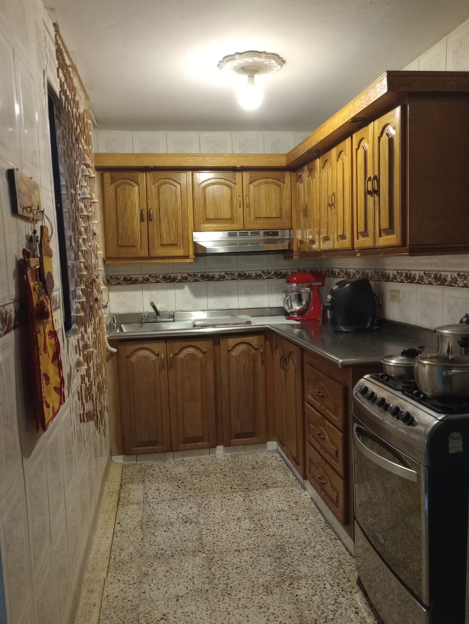 Spacious 3-Bedroom First-Floor Home | Calasanz, Medellín