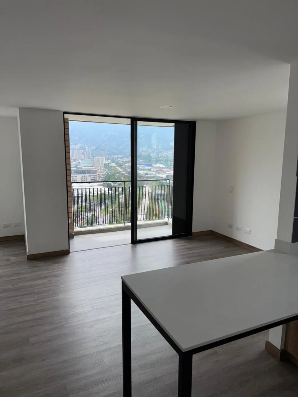 Luxury High-Floor Apartment with Open Views – Modern Tower Living in Envigado